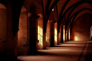 Hallway with big windows