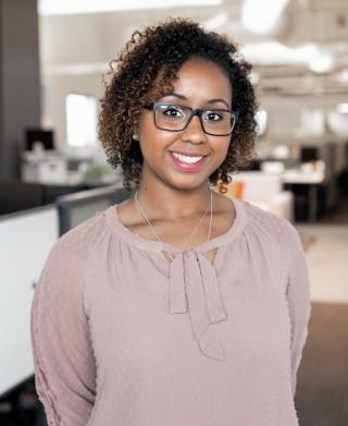 Karine Almeida, Office Manager